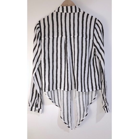 🌺Host Pick🌺Women’s Forever 21 Blouse - Picture 6 of 7